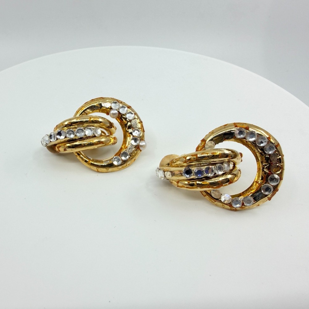 Vintage 80s Gold Tone Rhinestone Interlocking Hoop Clip On Earrings Retro Chunky
